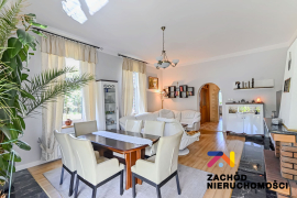 Atrakcyjny dom z dużą działką- Małomice